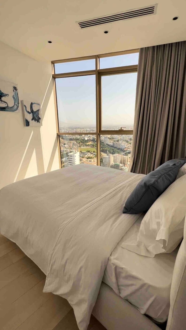 Second bedroom overlooking the city